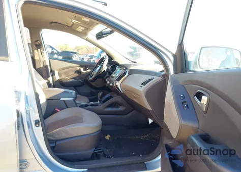 2011 Hyundai Tucson Gls from USA, damaged, VIN KM8JU3AC7BU291297